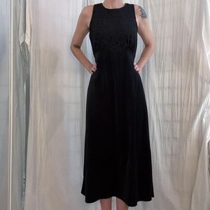 Black Velvet Midi Dress with Floral Bodice and Empire Waist VTG 90s Small